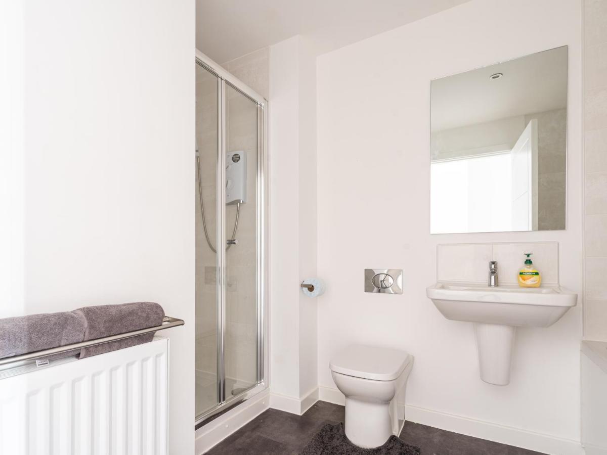 Spacious 3 Bedroom House In Glasgow City With Private Parking & Garden Esterno foto